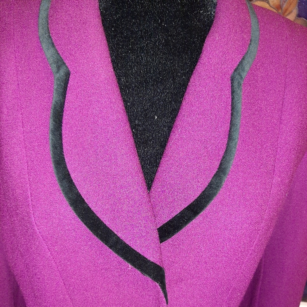 PLUS SIZE KASPER SUIT